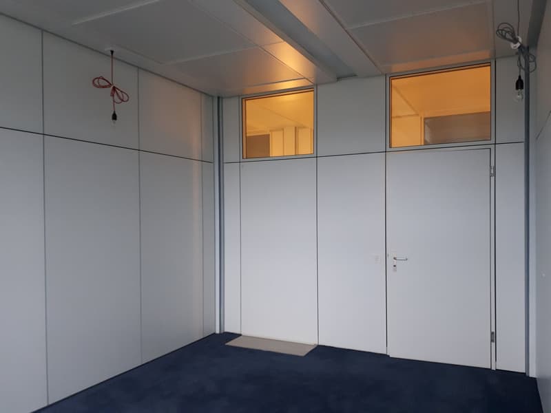Bright office space in a quiet location! (5)