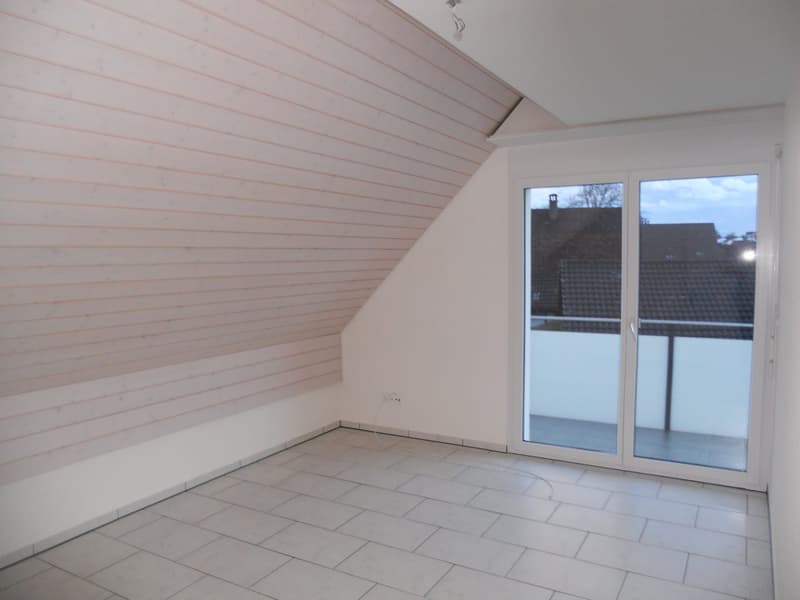 Helle, moderne 5½-Zimmer-Dachwohnung an zentraler Lage (8)