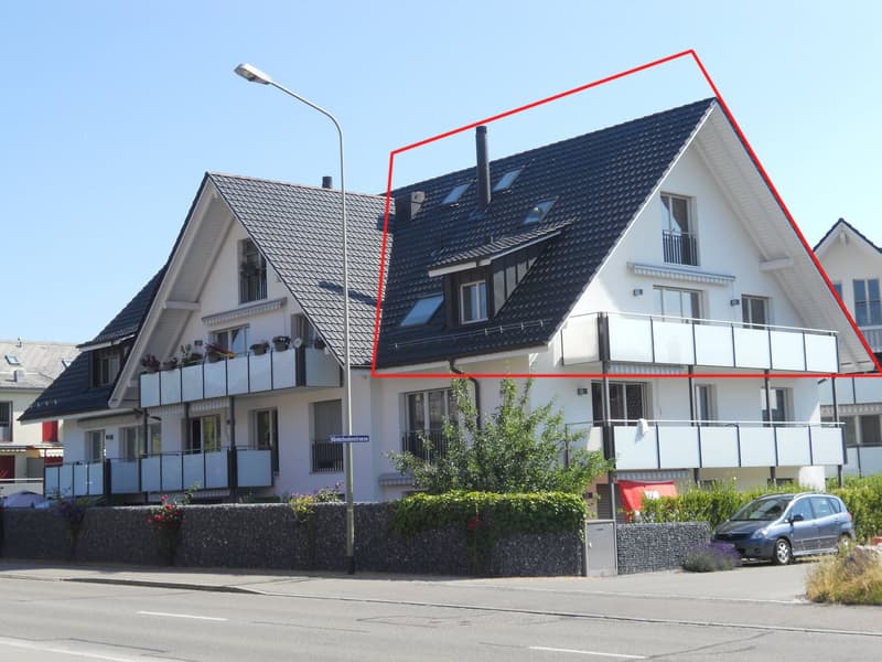 Helle, moderne 5½-Zimmer-Dachwohnung an zentraler Lage (1)