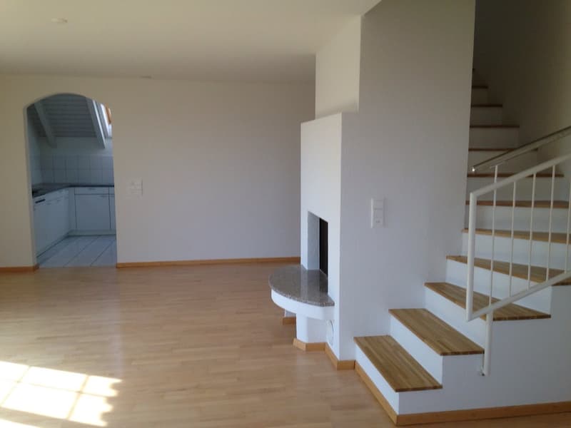 Charmant appartement maisonnette de 5,5 pièces à Neerach – Situation calme avec une vue magnifique (3)