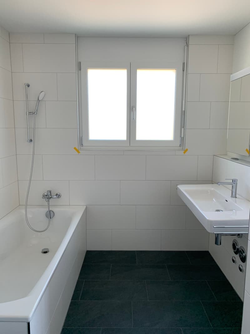 Moderne neue Attikawohnung an attraktiver Hanglage von Glattfelden – Wohnen im Grünen mit Komfort (7)