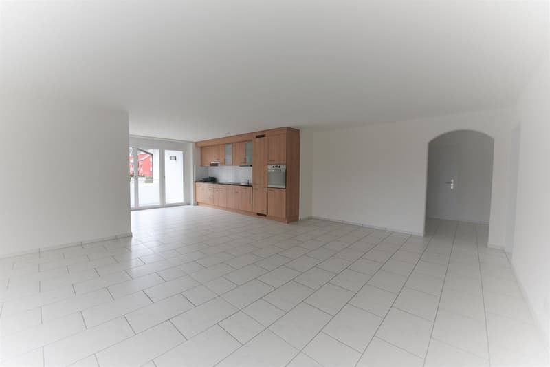 Sonnige 3.5 Zimmerwohnung (4)