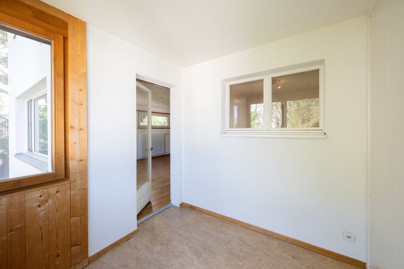 Charmante 3-Zimmer-Wohnung mit Bergblick in Davos (9)