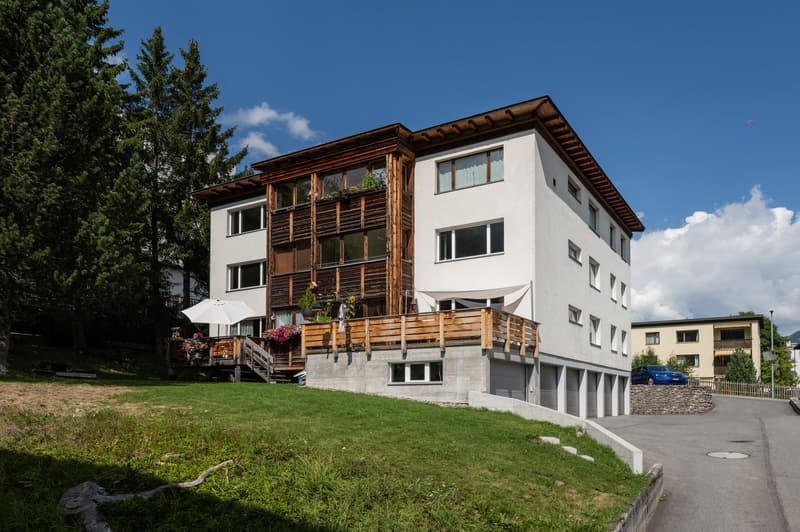 Charmante 3-Zimmer-Wohnung mit Bergblick in Davos (1)