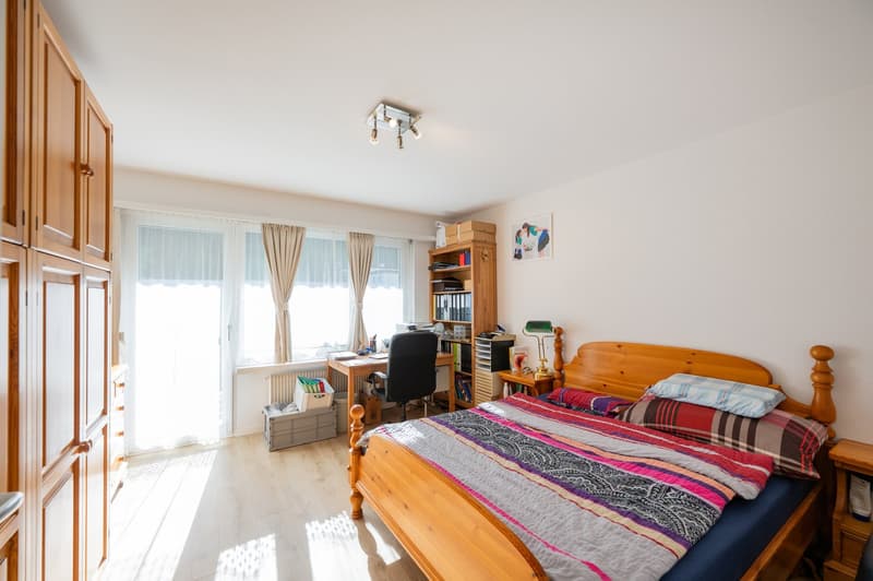 Charmante 3.5-Zimmer-Dachwohnung mit Balkon und Bergblick in Davos Platz (14)