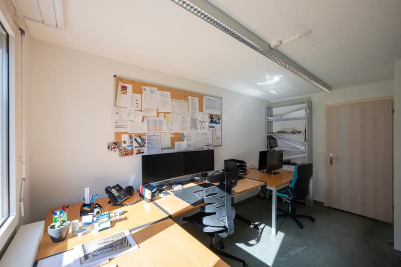 Moderne 5.5-Zimmer Gewerbefläche an der Mattastrasse 9 in Davos Platz (14)