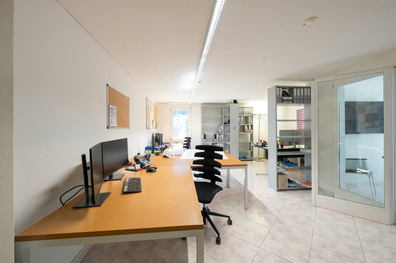 Moderne 5.5-Zimmer Gewerbefläche an der Mattastrasse 9 in Davos Platz (6)