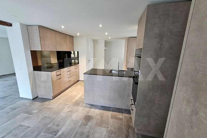 Ready-to-move-in 5.5-room row house in a central residential area (4)