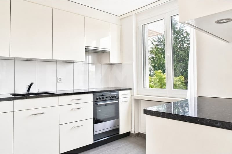 Bright 3.5-room owner-occupied apartment with balcony in a quiet residential area (8)