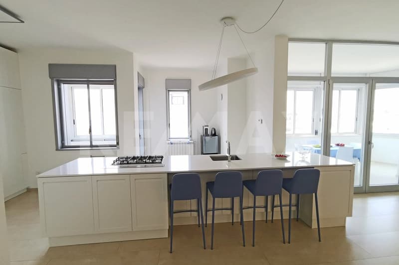 Bright and modern 3.5-room apartment in a central location (3)
