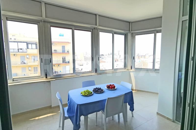 Bright and modern 3.5-room apartment in a central location (6)