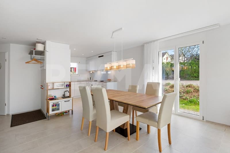 Newly built 5.5-room semi-detached house in a quiet location (5)