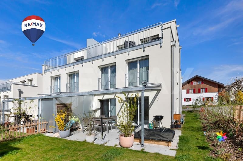 Newly built 5.5-room semi-detached house in a quiet location (1)