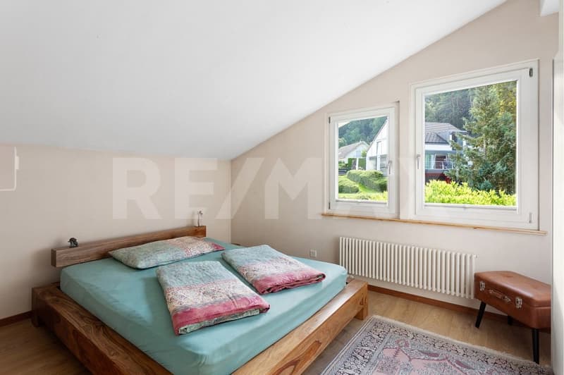 Grande casa familiare con vista panoramica, appartamento e potenziale di sviluppo (12)
