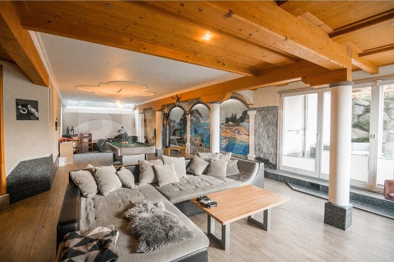Grande casa familiare con vista panoramica, appartamento e potenziale di sviluppo (11)