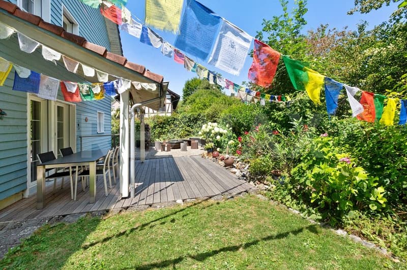 Idyllisches 5.5-Zi.-DEFH mit direktem Zugang zum Näfbach (9)