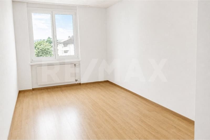 Helle 3.5-Zi.-Eigentumswohnung mit Balkon an ruhiger Wohnlage (8)