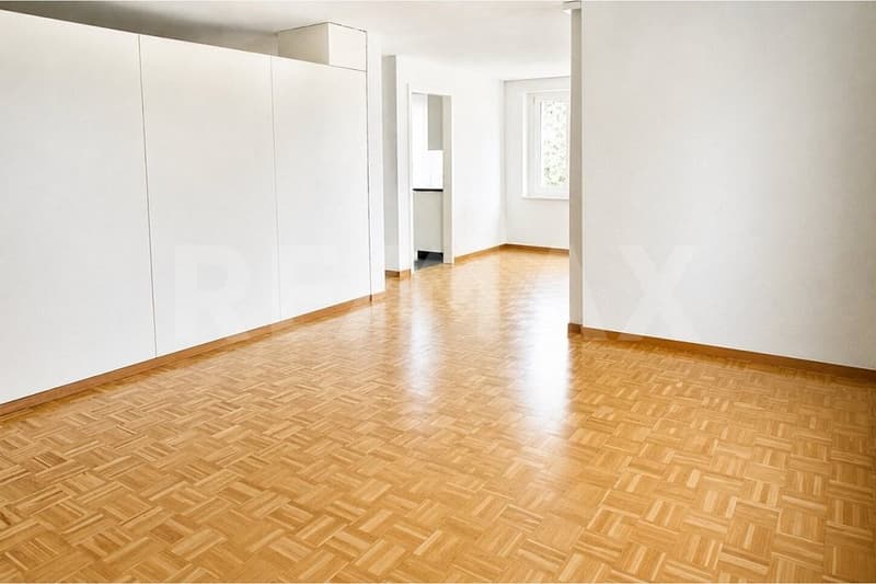 Helle 3.5-Zi.-Eigentumswohnung mit Balkon an ruhiger Wohnlage (3)