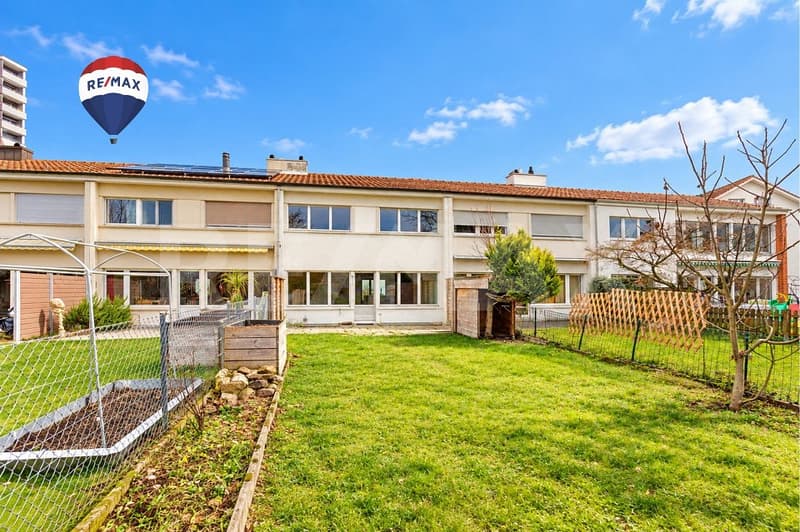 Charmantes 4.5-Zimmer-Reiheneinfamilienhaus an ruhiger Wohnlage (1)