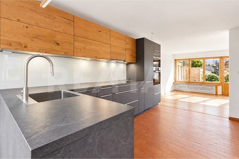Charmantes 4.5-Zimmer-Reiheneinfamilienhaus an ruhiger Wohnlage (4)