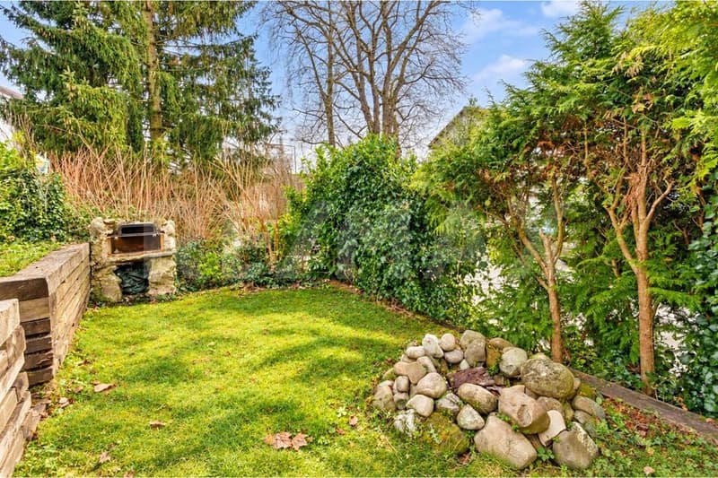Charmantes 4.5-Zimmer-Reiheneinfamilienhaus an ruhiger Wohnlage (11)