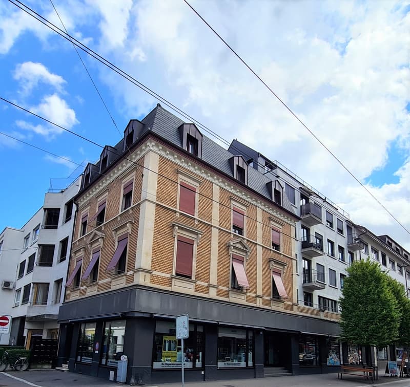 Schöne 3.5-Zimmer Altbauwohnung im Gundeldi (1)