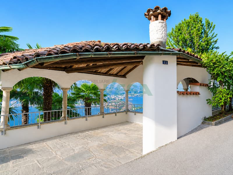 Splendido attico di 4,5 locali con spettacolare vista lago (9)