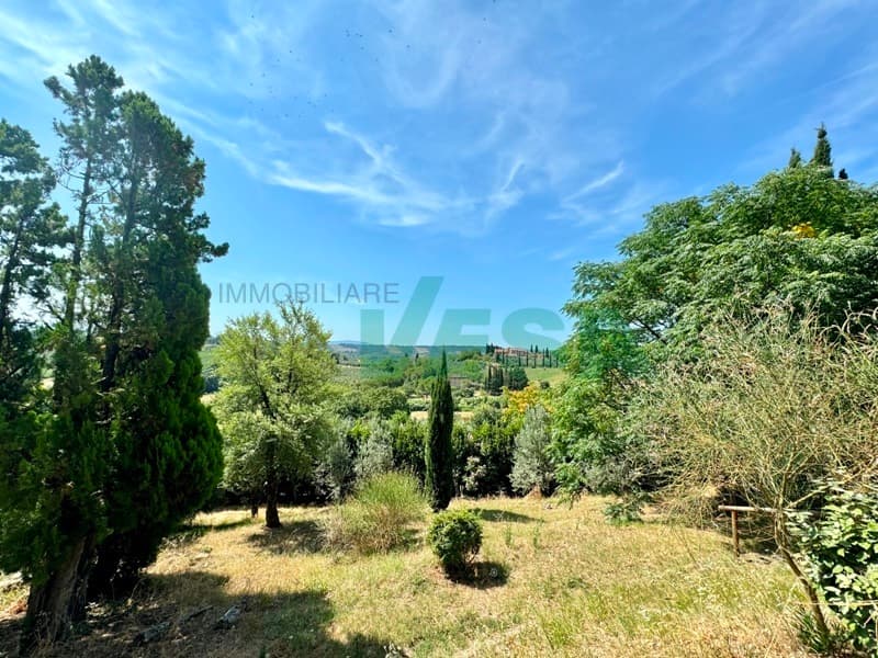 Wonderful property on the edge of beautiful San Gimignano, Tuscany (7)