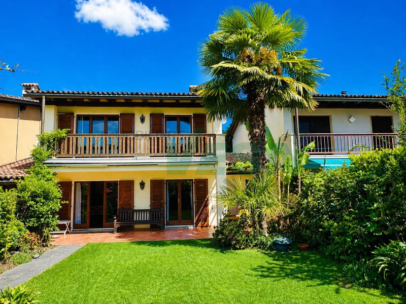 Accogliente casa con incantevole giardino, a due passi dal lago (5)