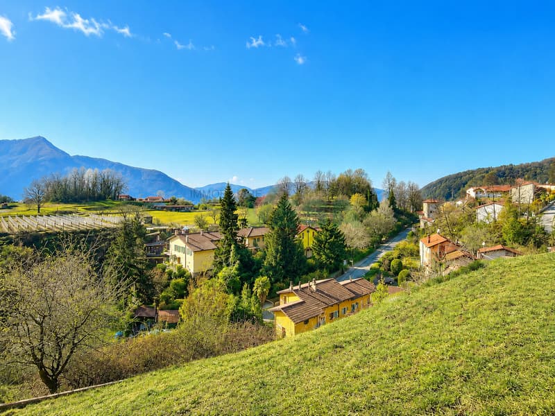 Nuova casa moderna con bella vista panoramica, da costruire (2)