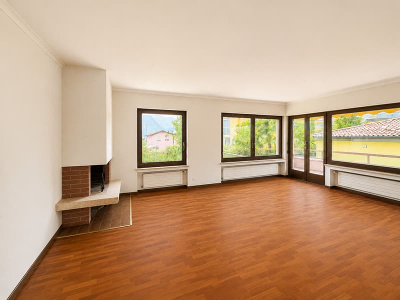 Spazioso e tranquillo appartamento 3,5 locali con giardino privato (3)