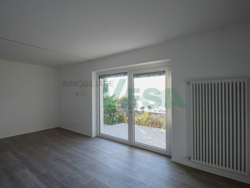 Delizioso appartamento monolocale con vista lago e bella terrazza (4)