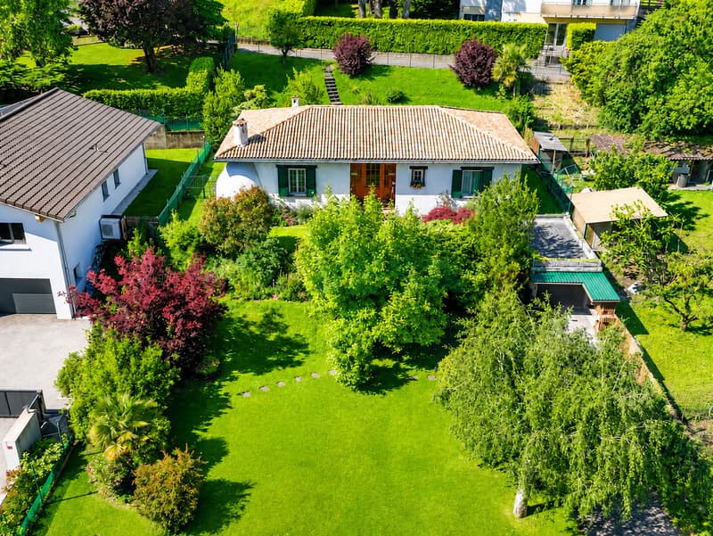 Accogliente casa unifamiliare su un unico piano con ampio giardino (2)
