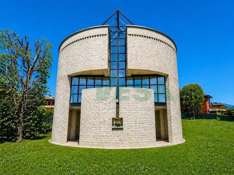Iconica villa "Casa Rotonda" firmata Mario Botta con bel giardino (11)