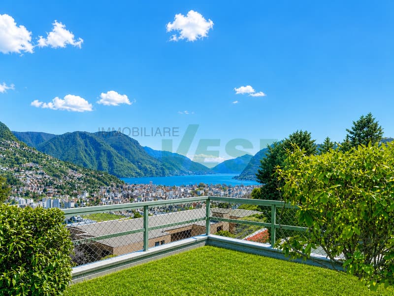 Splendido attico 6,5 locali con fantastica vista lago e bel giardino (1)