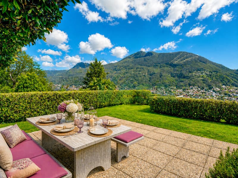 Splendido attico 6,5 locali con fantastica vista lago e bel giardino (7)
