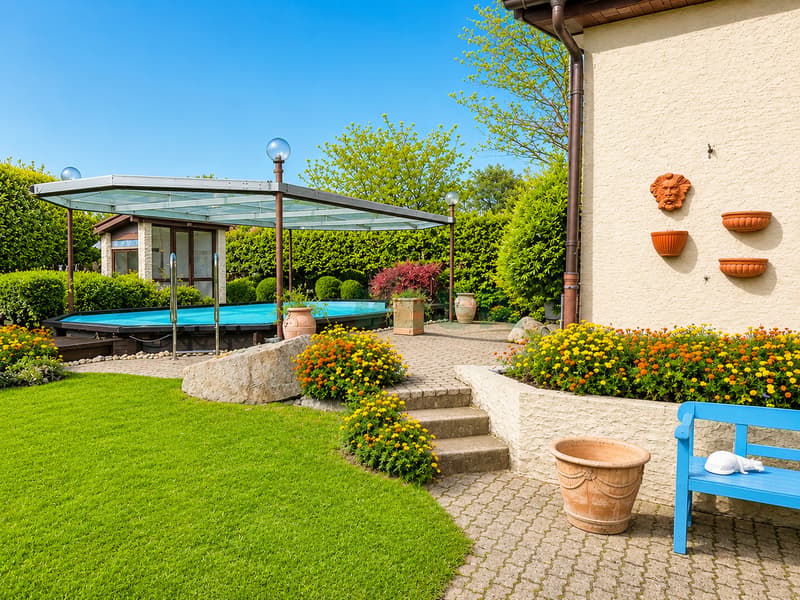 Accogliente villa unifamiliare su un piano con bel giardino e piscina (6)