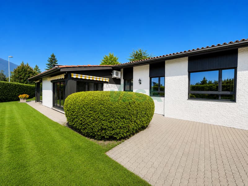 Accogliente villa unifamiliare su un piano con bel giardino e piscina (12)