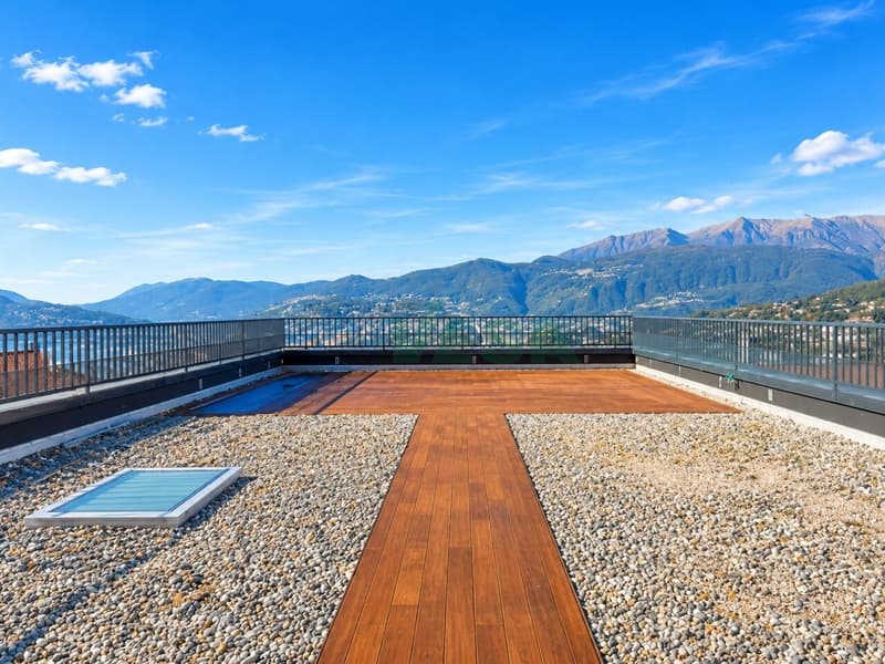 Moderna villa nuova con spettacolare vista panoramica e piscina (7)