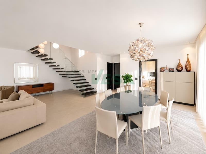 Moderna villa nuova con spettacolare vista panoramica e piscina (13)
