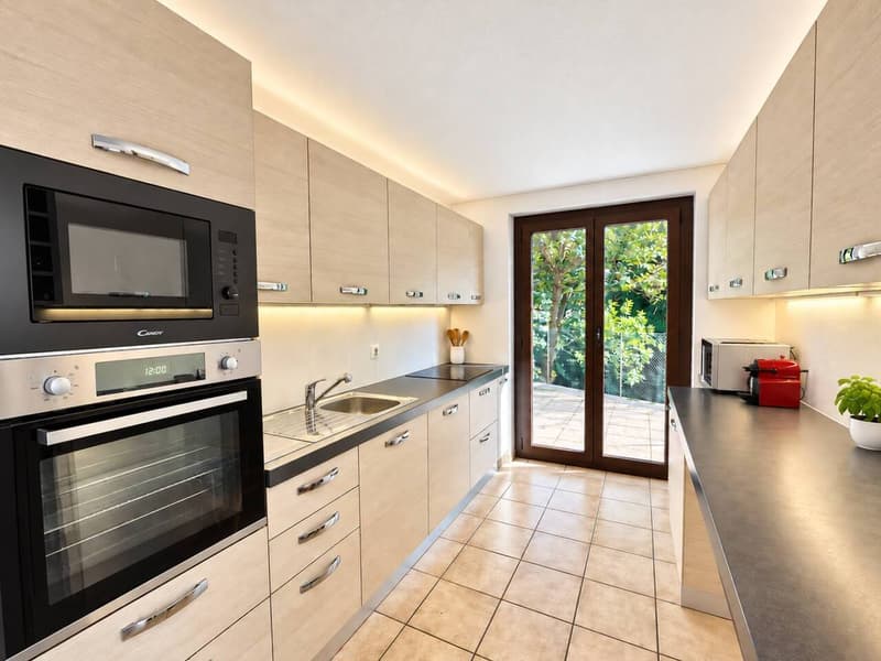 Accogliente e luminosa casa gemella in posizione panoramica (6)