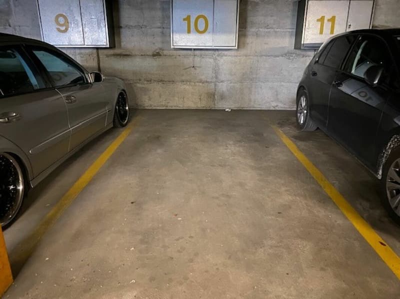 Parking space for rent (2)