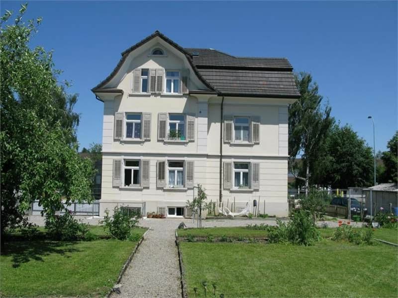 renovierte Wohnung mit Charme sucht neue Mieter! (2)