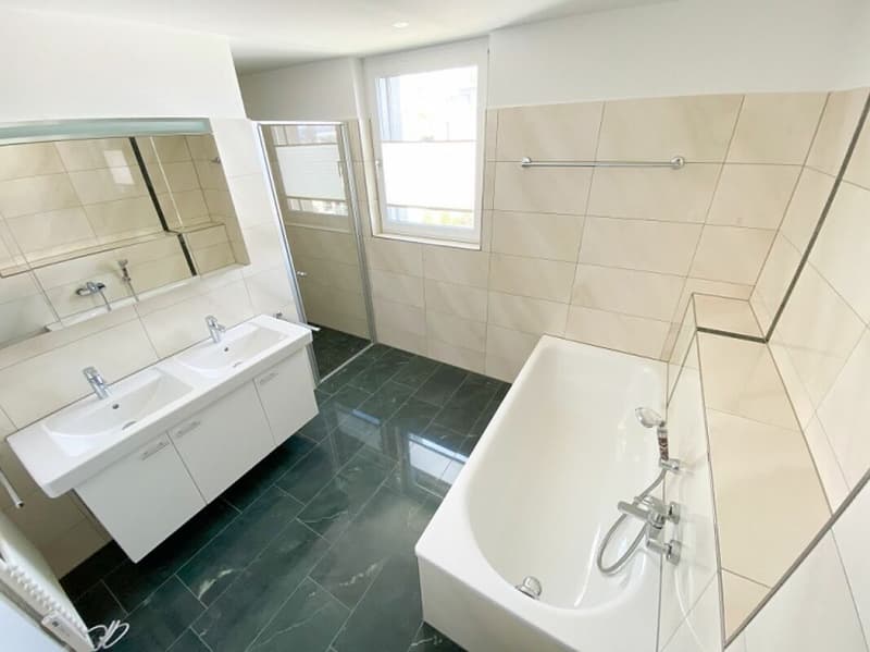 Living with a dreamy view and huge terrace (6)