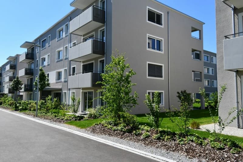 Wohnkomfort mit grosszügigem Balkon (2)