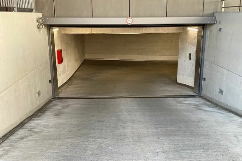 Motorradabstellplätze zu vermieten (2)