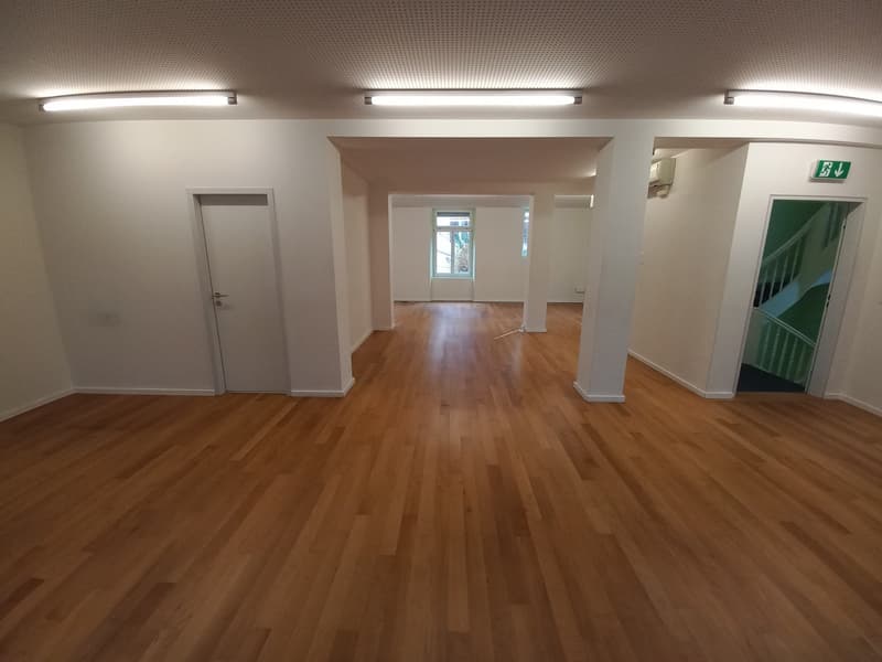 Hervorragende Büroflächen auf zwei Etagen in zentraler Lage von Zürich zu vermieten (2)