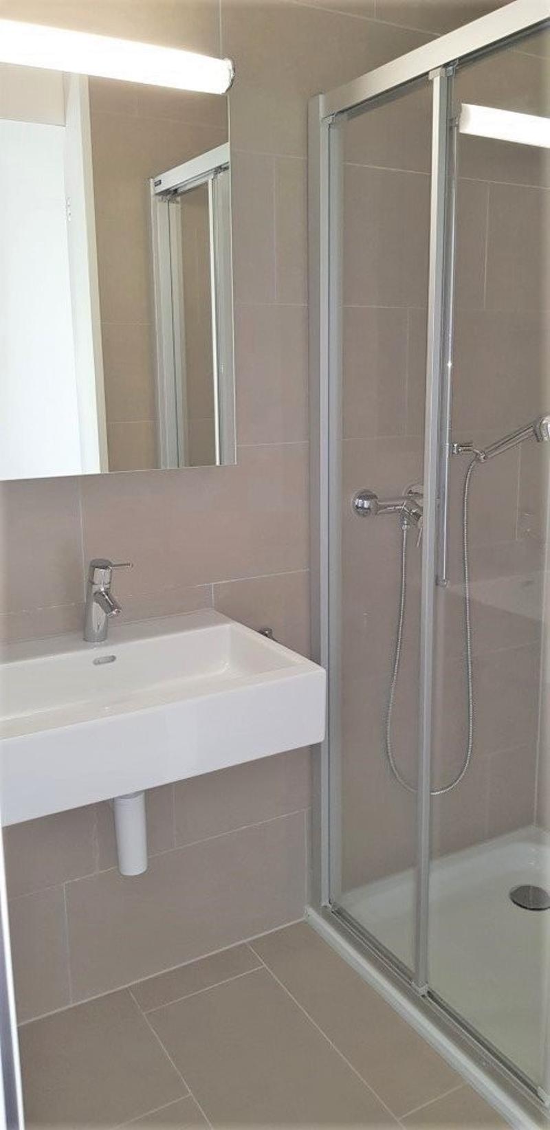 Bad mit Dusche