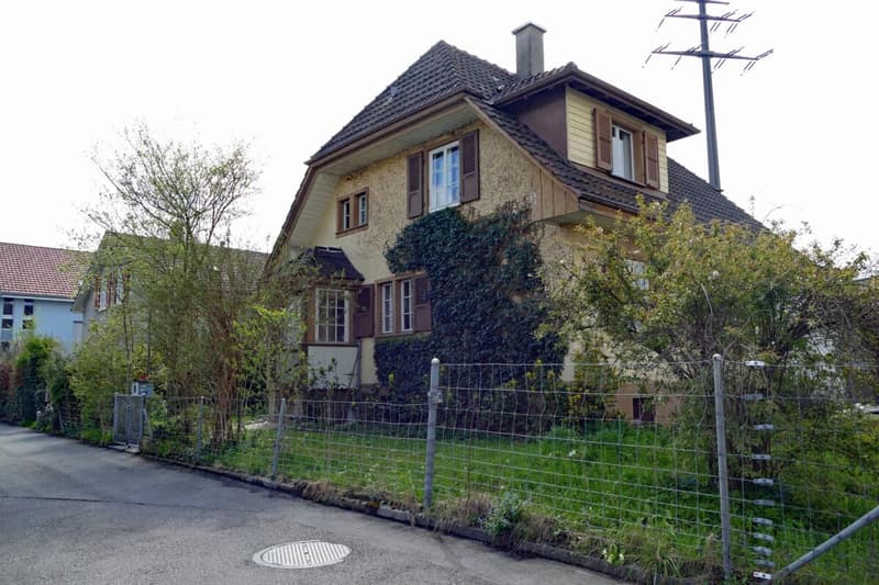Land without architectural commitment (6)