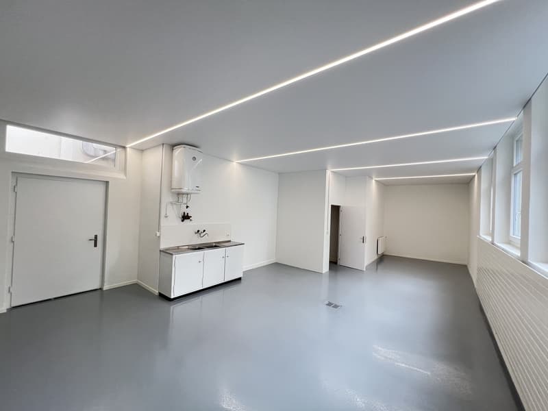 Spacious office or practice rooms in a central location (5)